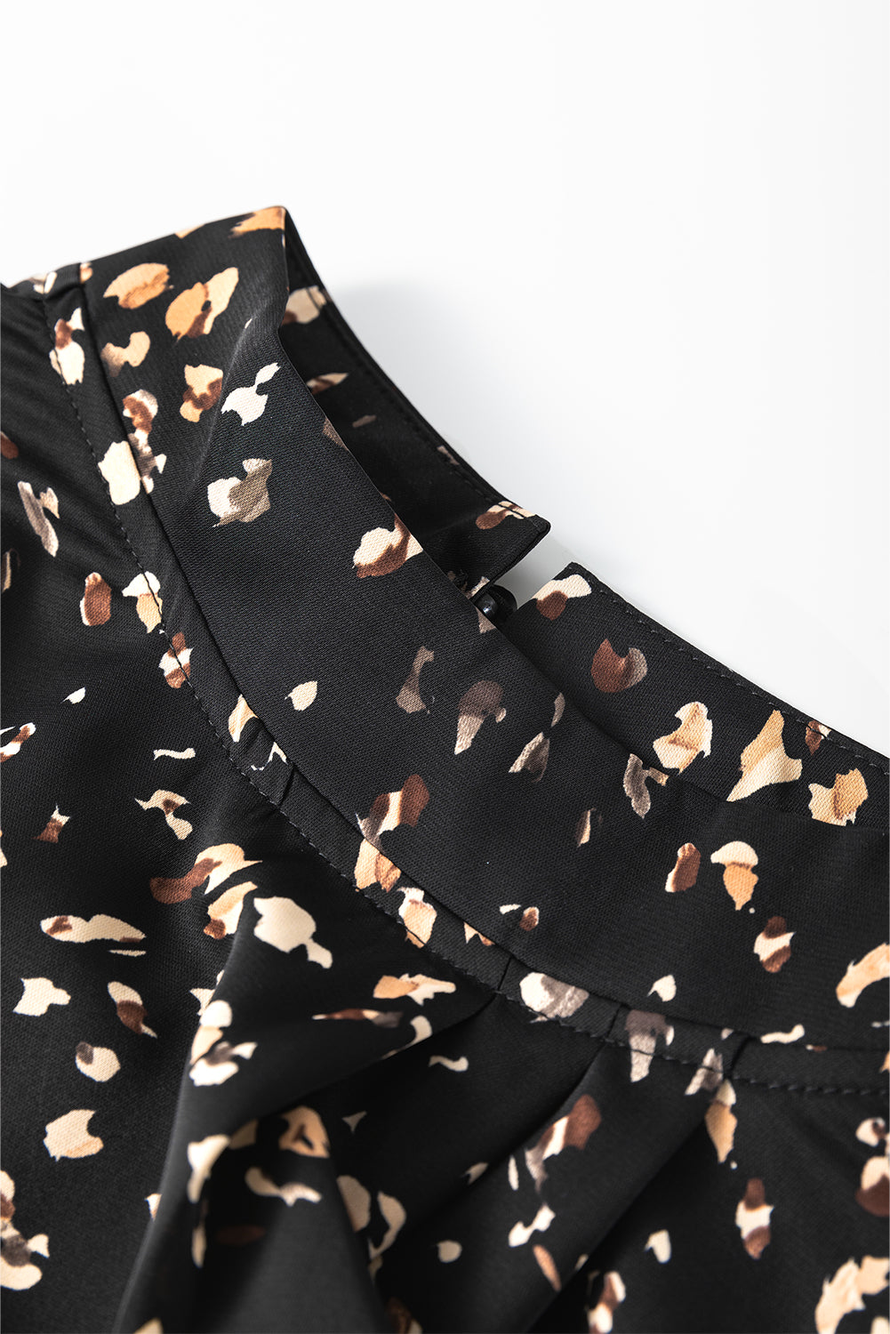 Printed Lantern Sleeve Pleated Blouse